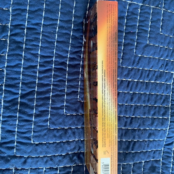 Urban Decay Naked Heat Eyeshadow Pallete NIB - Picture 2 of 10